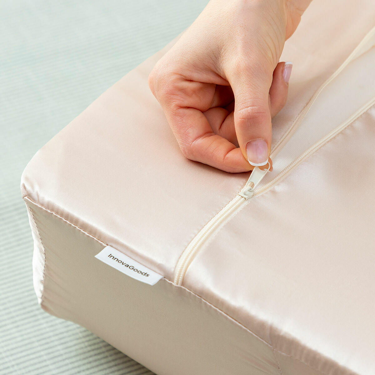 Antiarrugas Cervicais Almohada com Funda de Satén Youthlow InnovaGoods